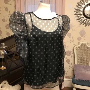 NWT C est 1946 blouse with tank. Cool sleeves